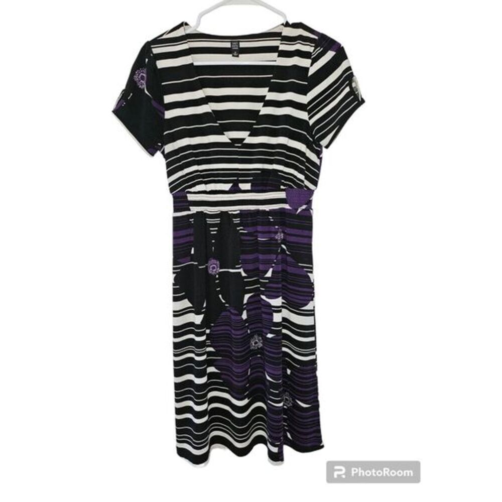 Saks Fifth Avenue Dress Fit and Flare Ivory & Black‎ Stripe With purple Sz 6